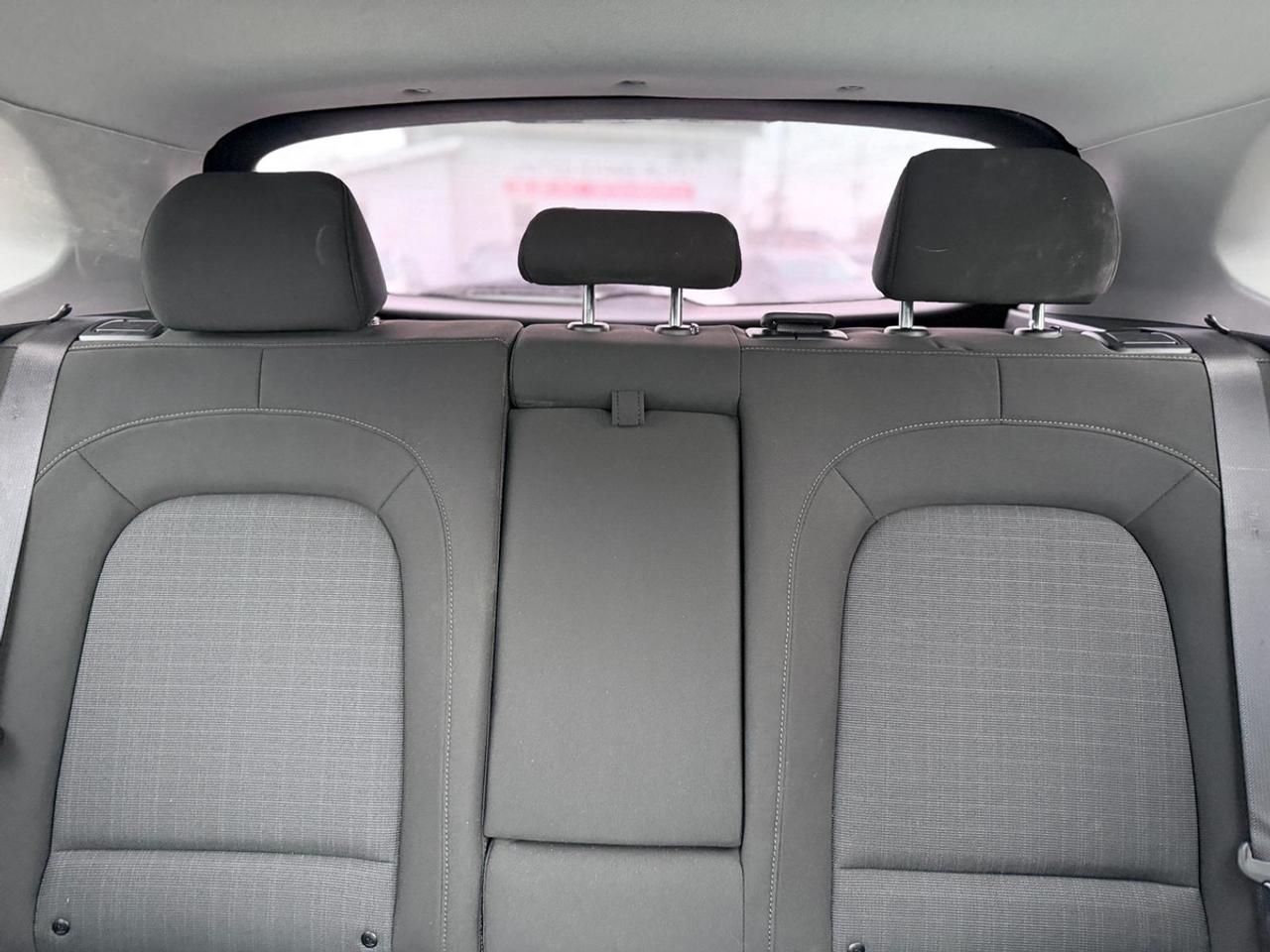 2022 Hyundai KONA SE Photo