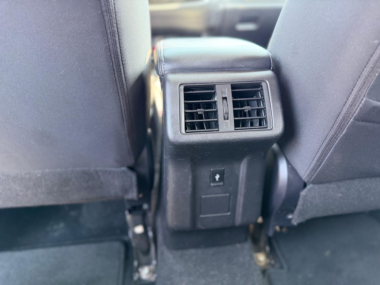 2019 Mitsubishi Outlander ES Photo