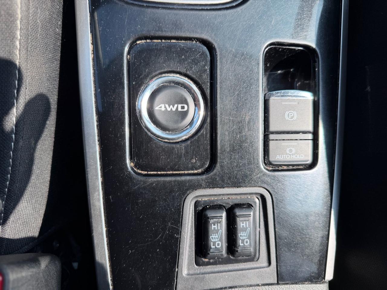 2019 Mitsubishi Outlander ES Photo