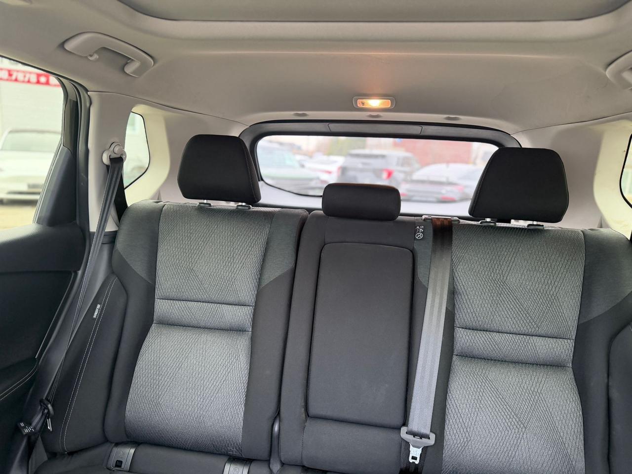 2025 Nissan Rogue SV Photo