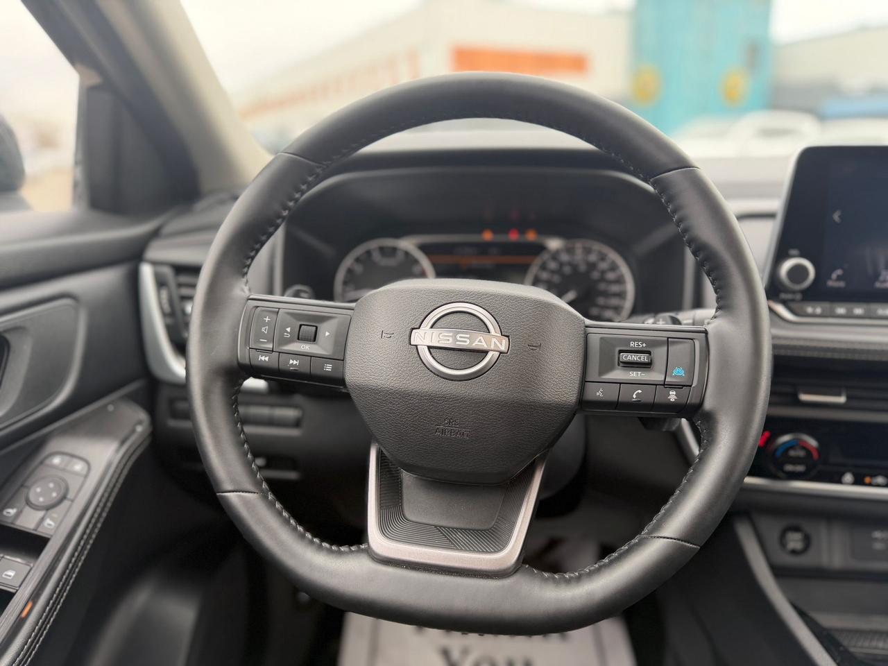 2025 Nissan Rogue SV Photo