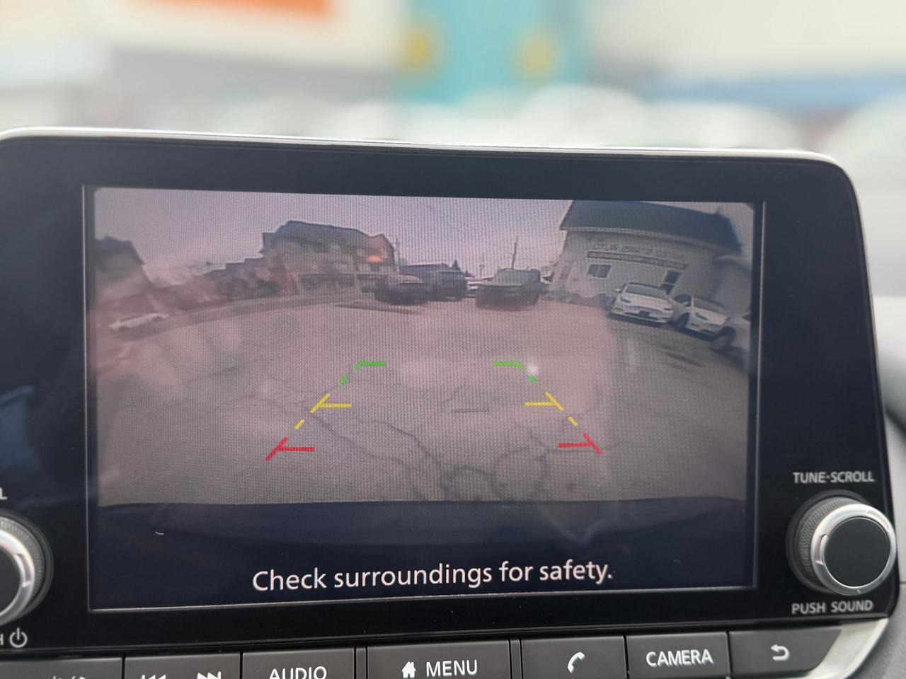 2025 Nissan Rogue SV Photo