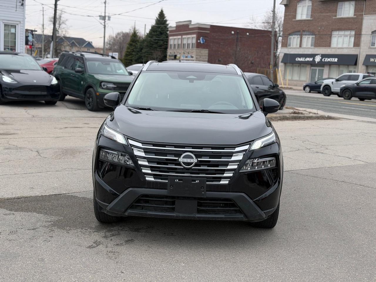 2025 Nissan Rogue SV Photo