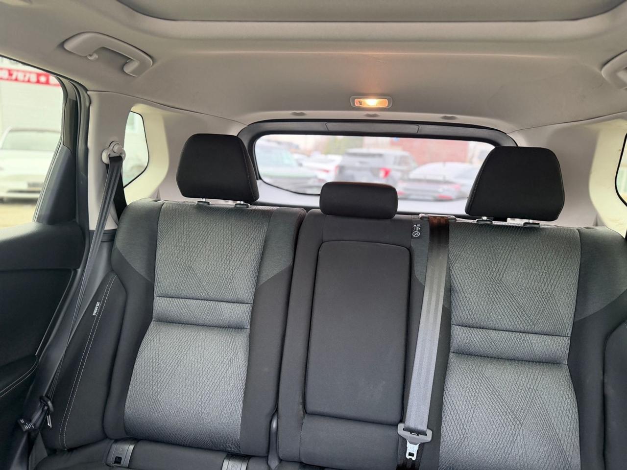 2025 Nissan Rogue SV Photo