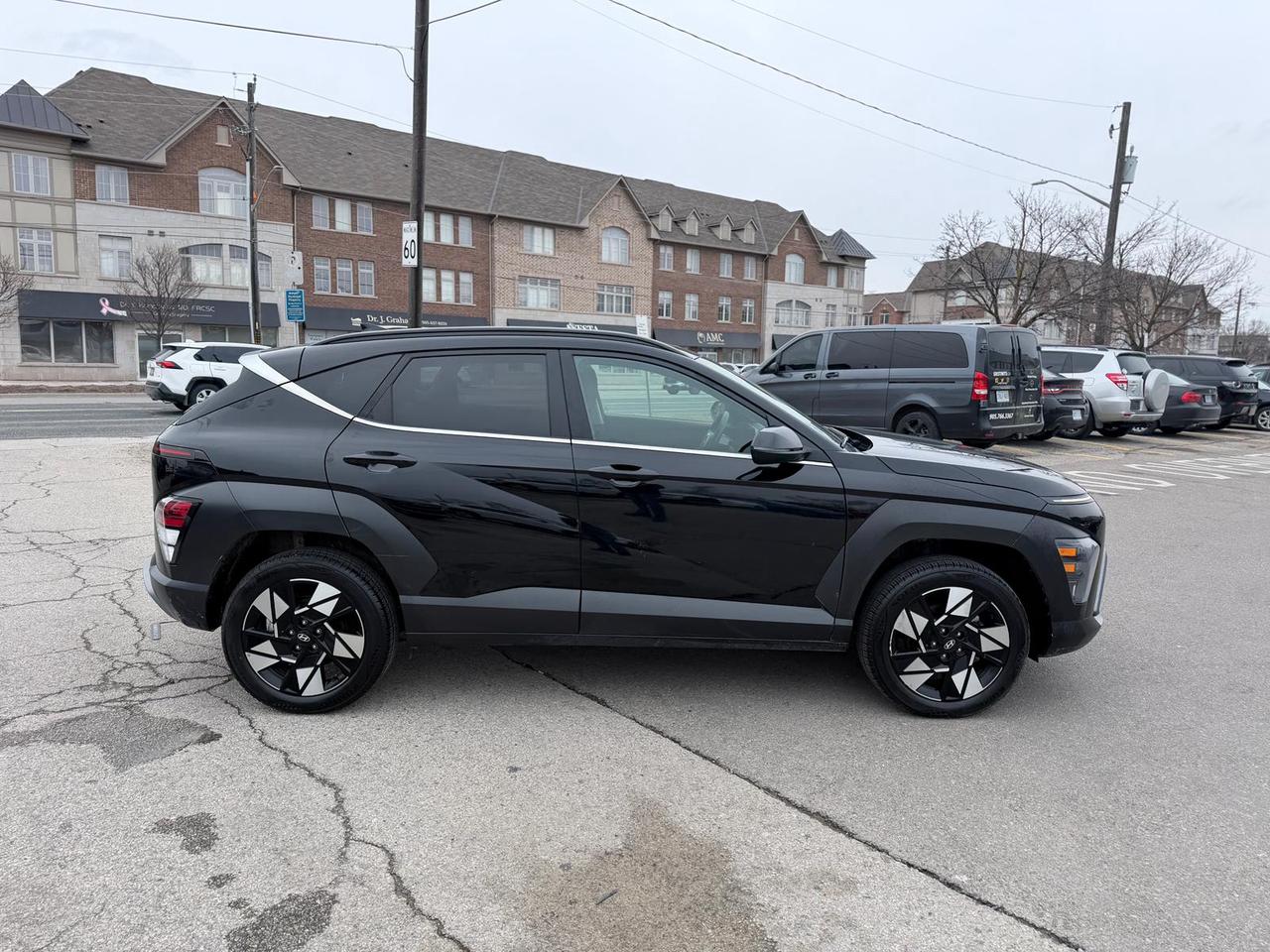 2025 Hyundai KONA SEL Photo3