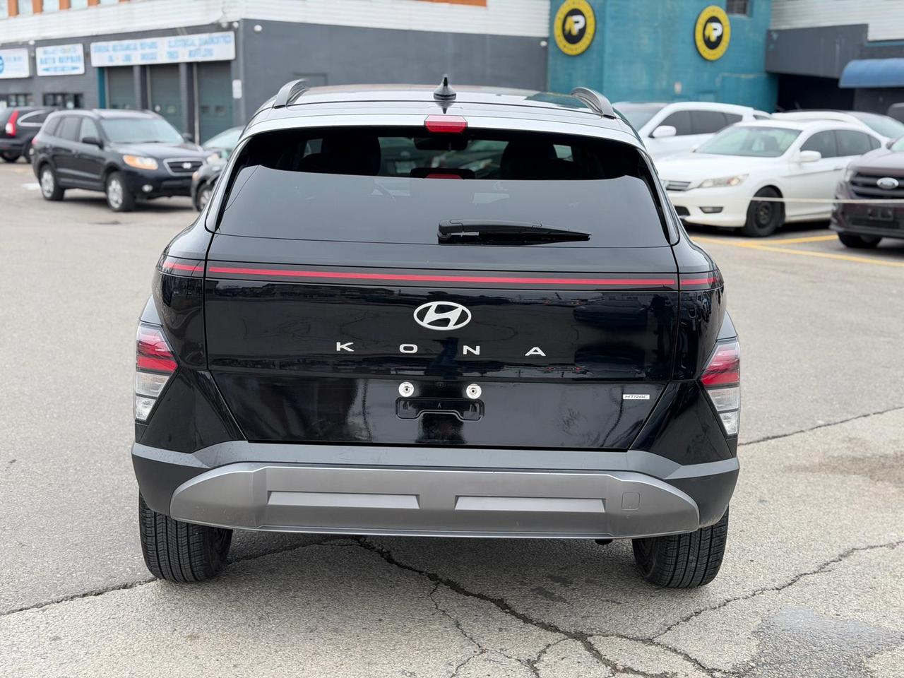 2025 Hyundai KONA SEL Photo