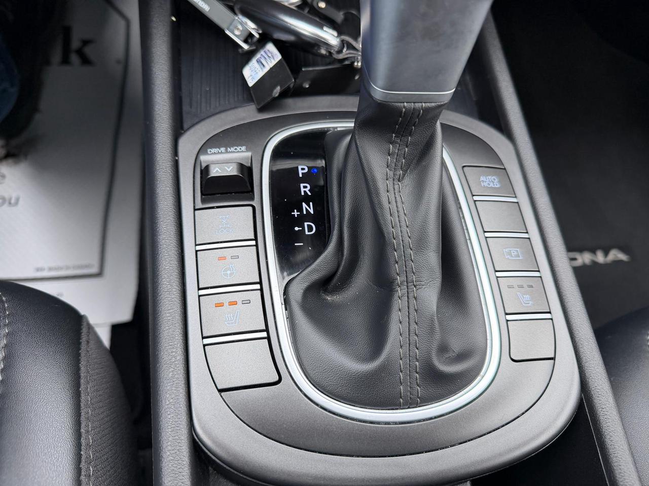 2025 Hyundai KONA SEL Photo