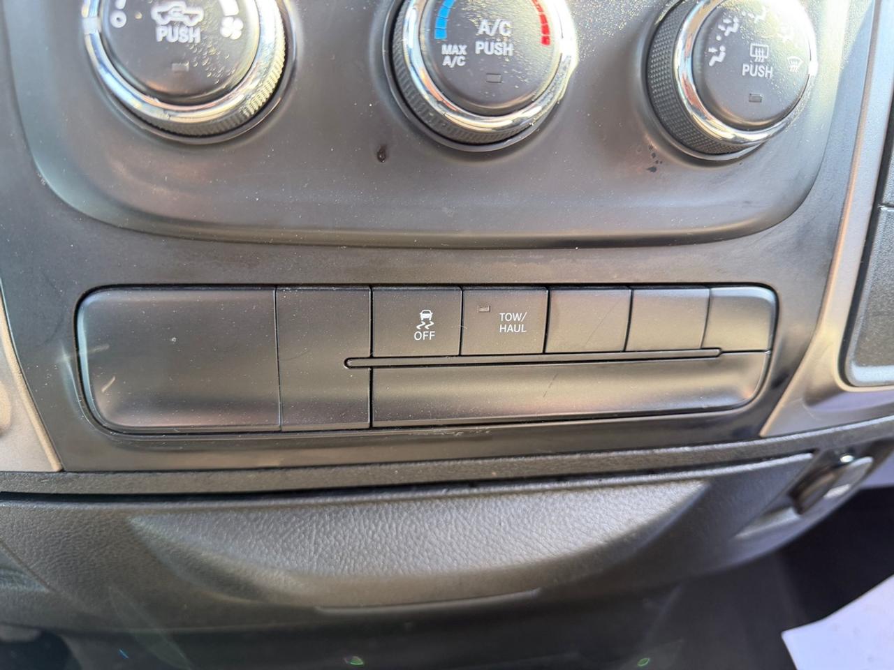 2021 RAM 1500 Classic TRADESMAN Photo