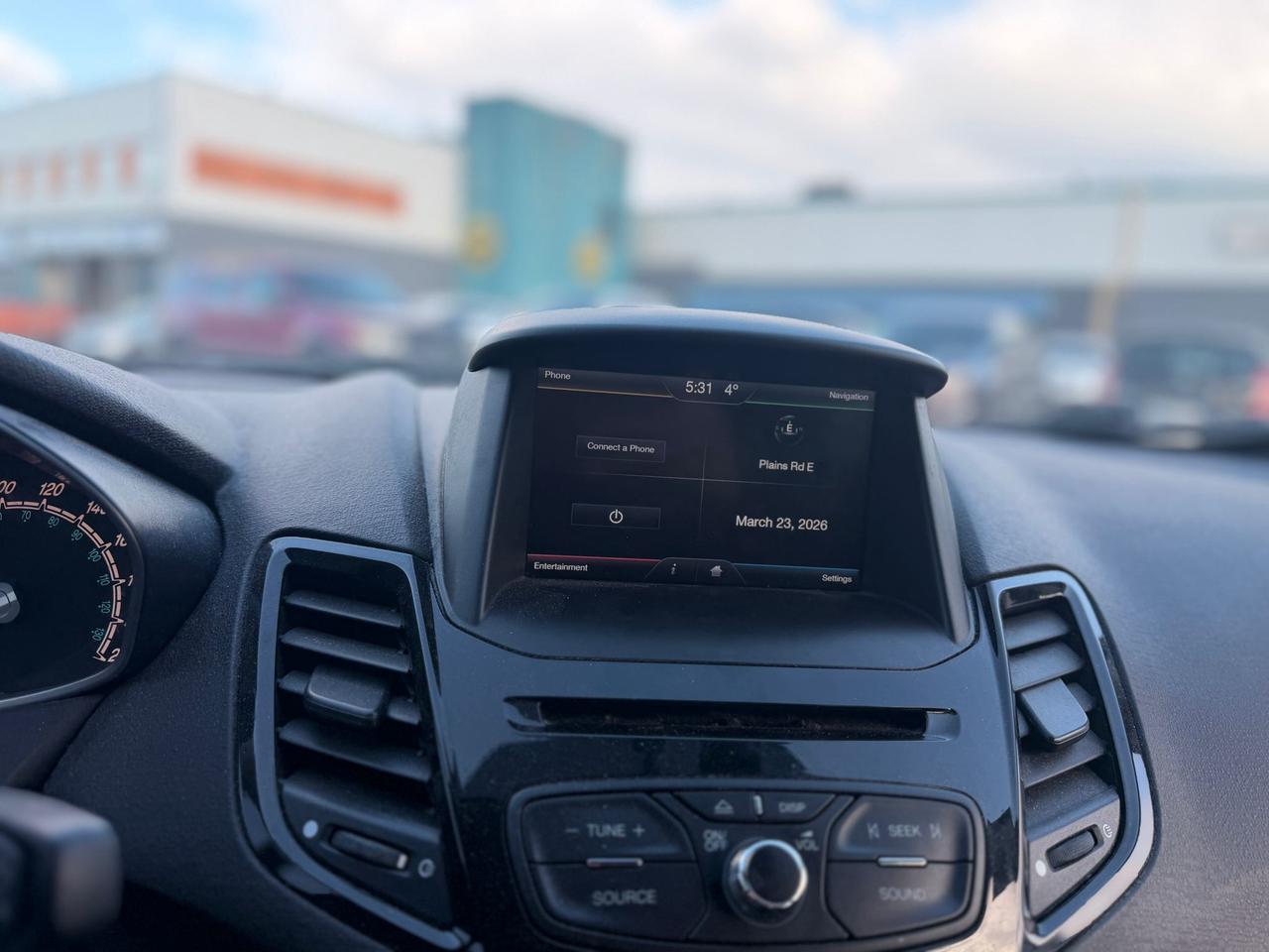 2014 Ford Fiesta SE Photo