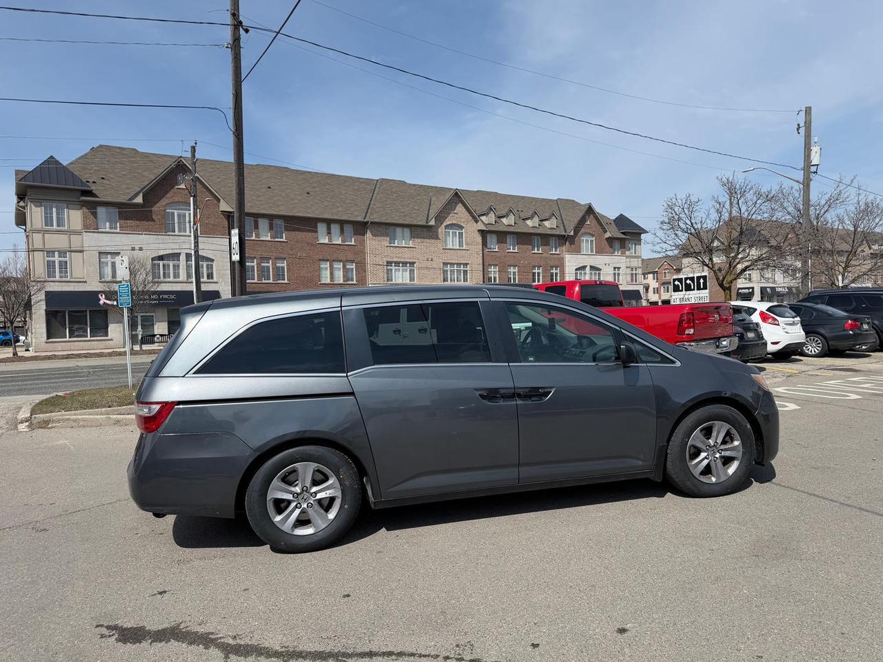 2011 Honda Odyssey LX Photo