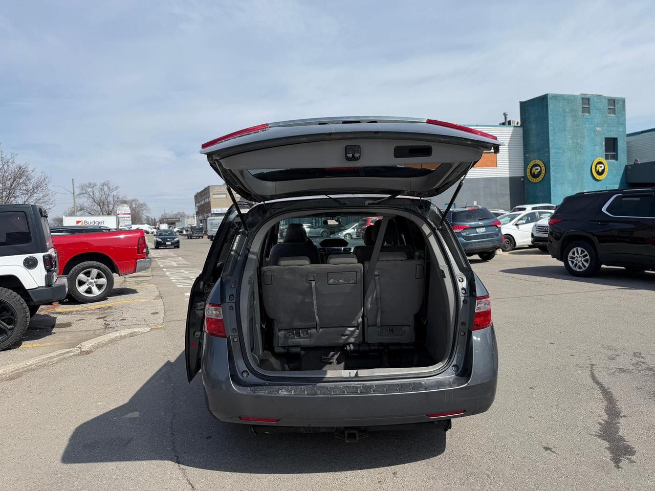 2011 Honda Odyssey LX Photo