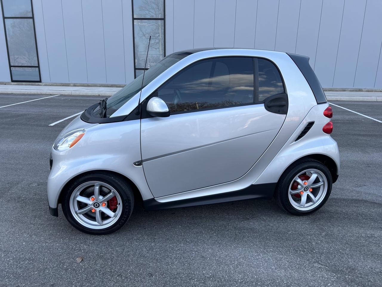 2015 Smart fortwo Pure Photo2
