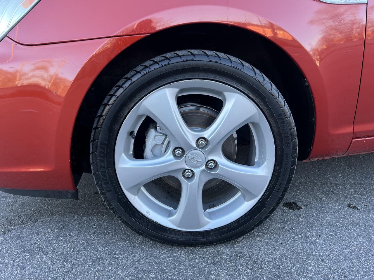 2007 Hyundai Accent SE Photo