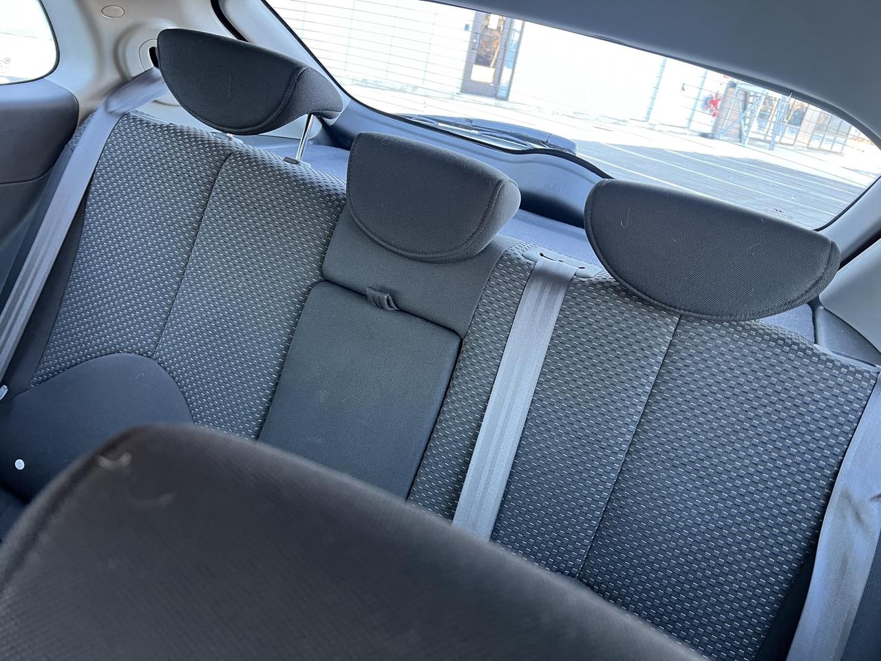 2007 Hyundai Accent SE Photo