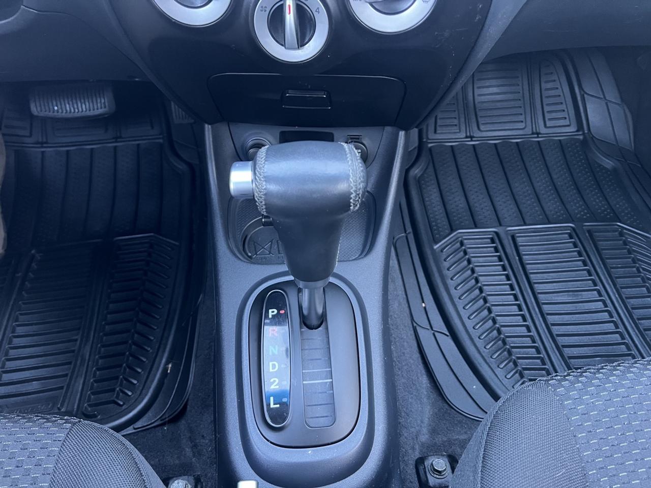 2007 Hyundai Accent SE Photo