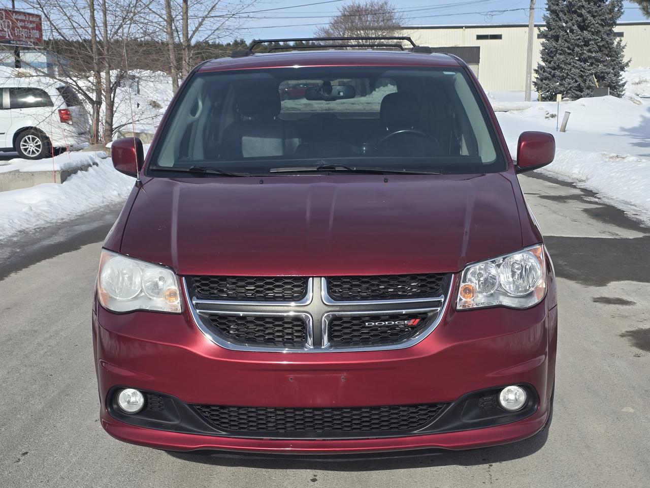 2016 Dodge Grand Caravan Crew Photo