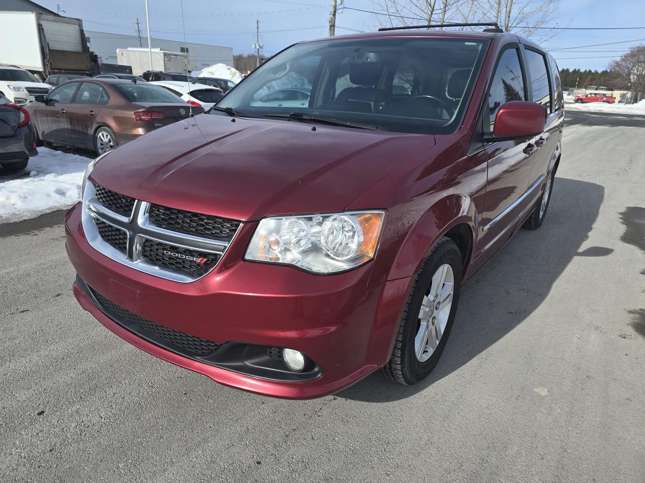 2016 Dodge Grand Caravan Crew Photo