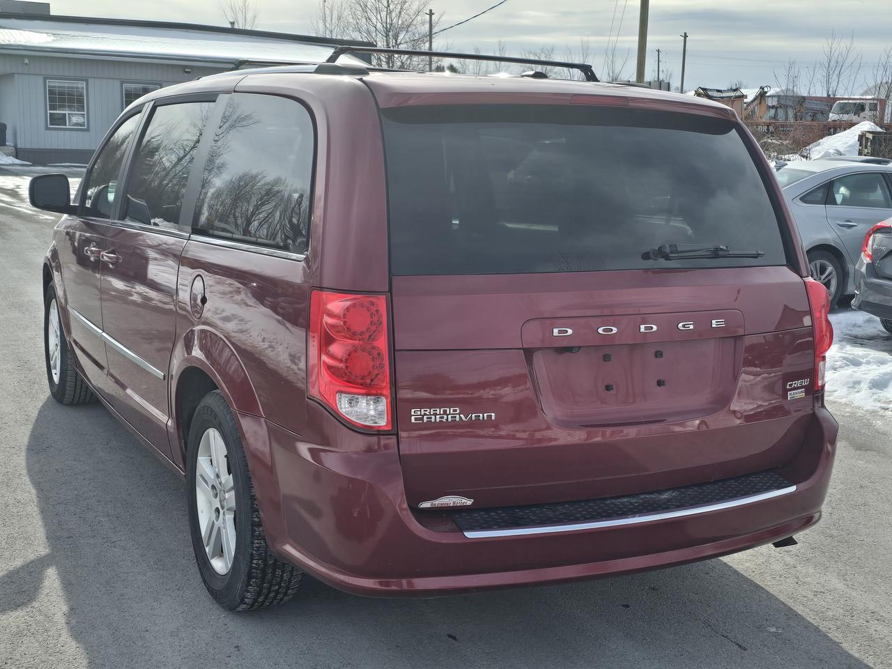 2016 Dodge Grand Caravan Crew Photo
