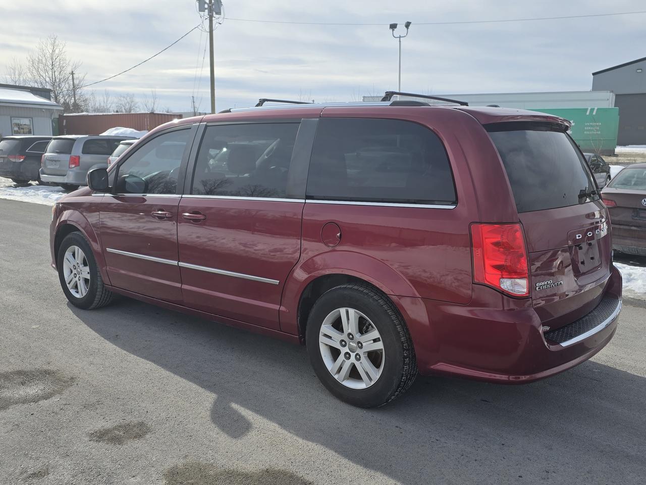 2016 Dodge Grand Caravan Crew Photo