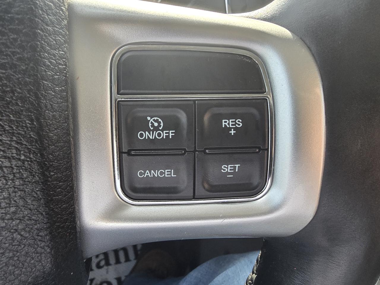 2016 Dodge Grand Caravan Crew Photo