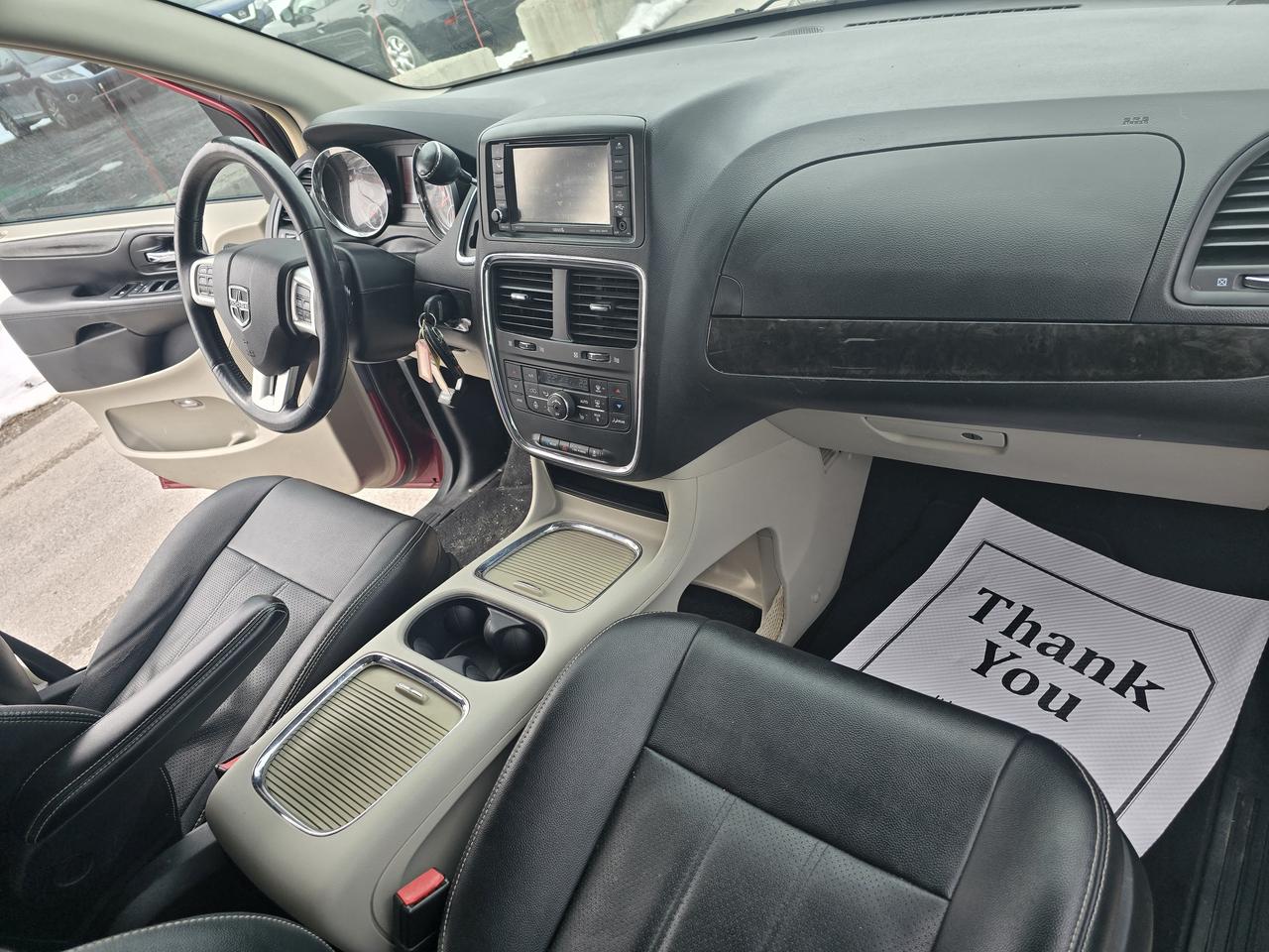2016 Dodge Grand Caravan Crew Photo