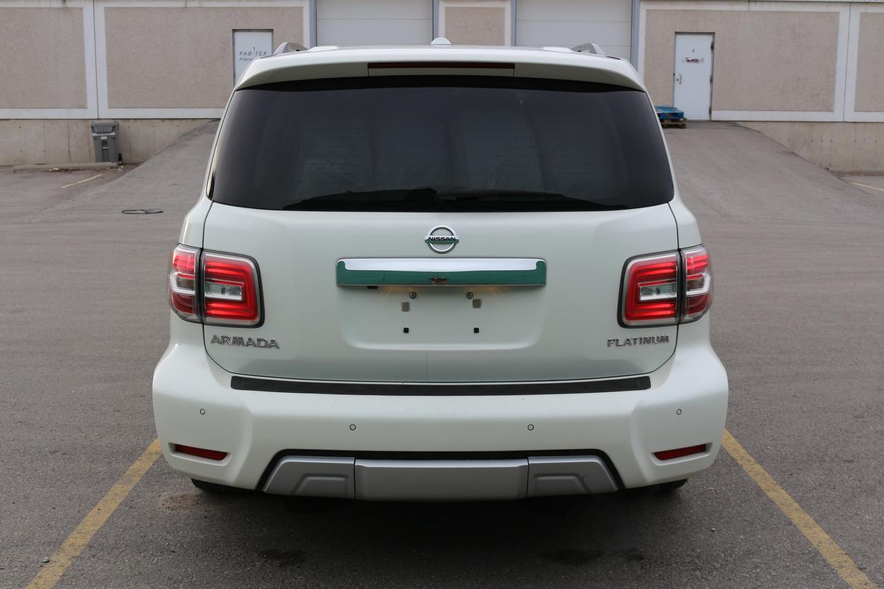 2017 Nissan Armada Platinum Photo