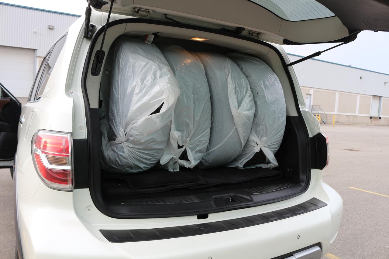 2017 Nissan Armada Platinum Photo