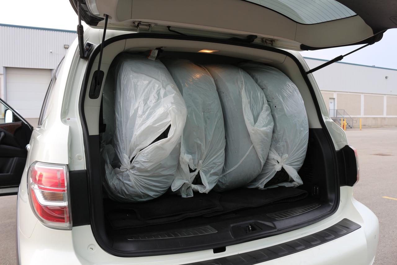 2017 Nissan Armada Platinum Photo