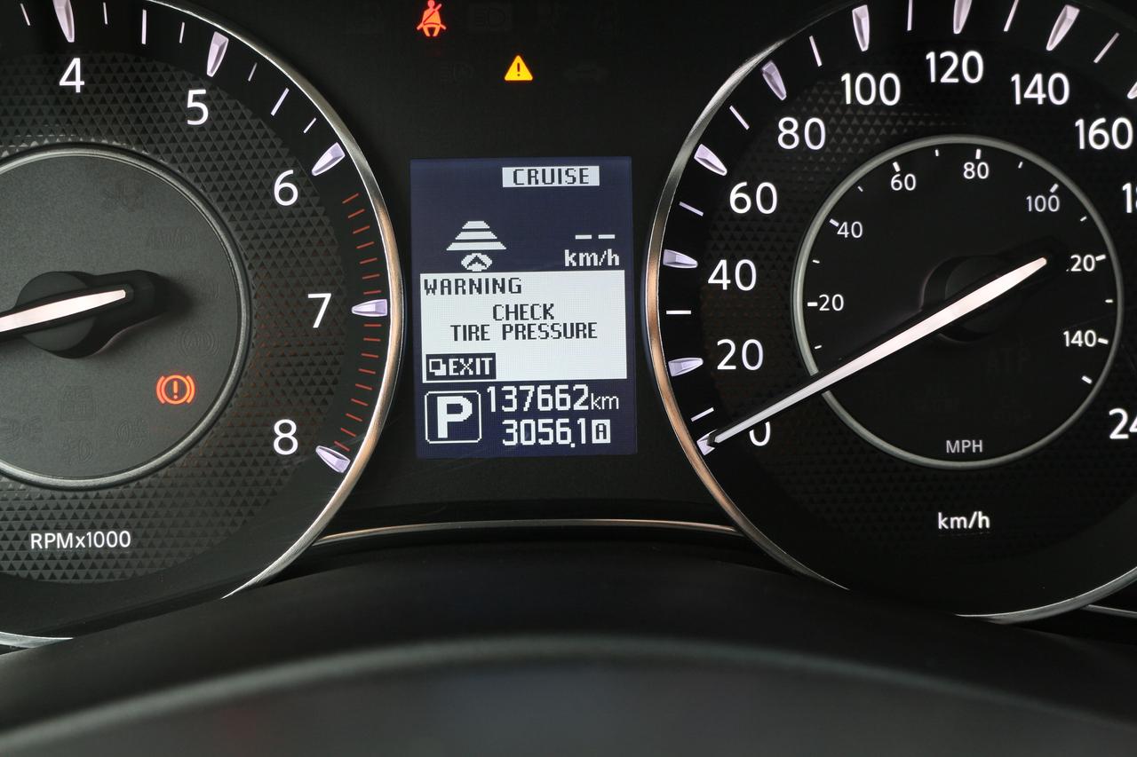 2017 Nissan Armada Platinum Photo