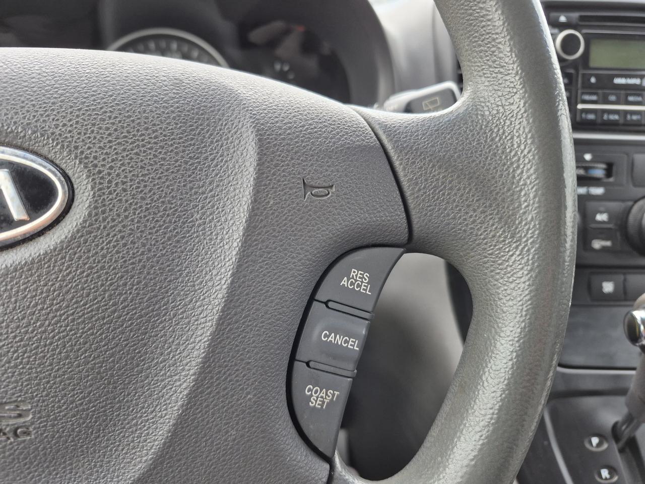 2012 Kia Sedona LX Photo