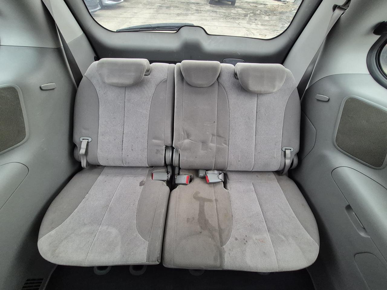 2012 Kia Sedona LX Photo