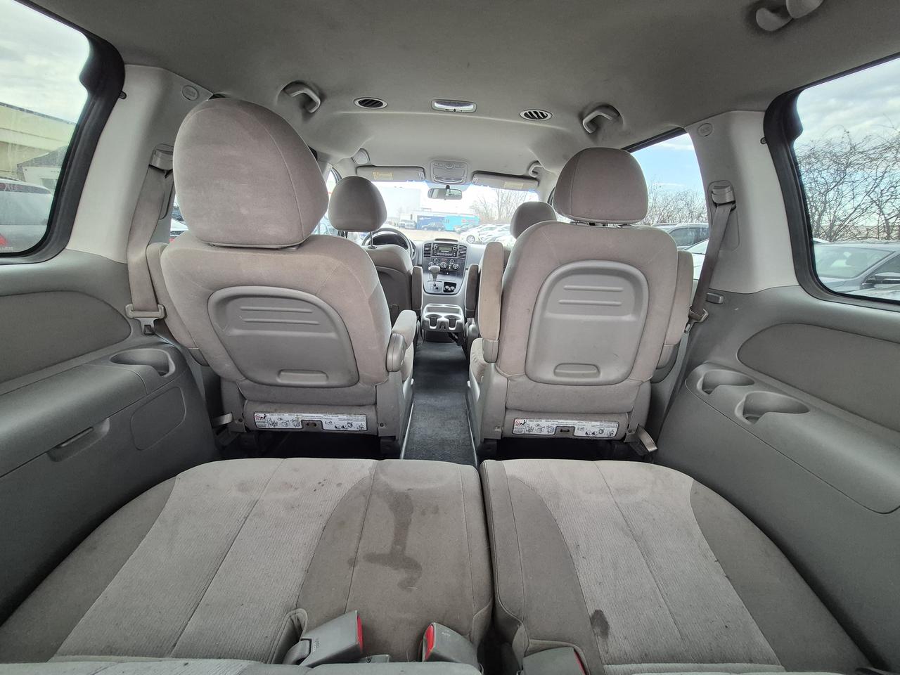 2012 Kia Sedona LX Photo