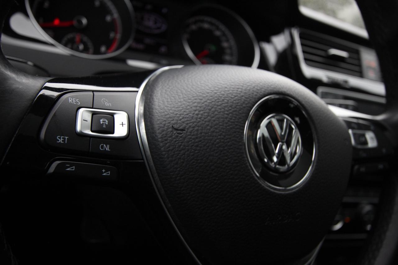 2017 Volkswagen Golf HIGHLINE - CLEAN CARFAX NO ACCIDENT , LEATHER Photo