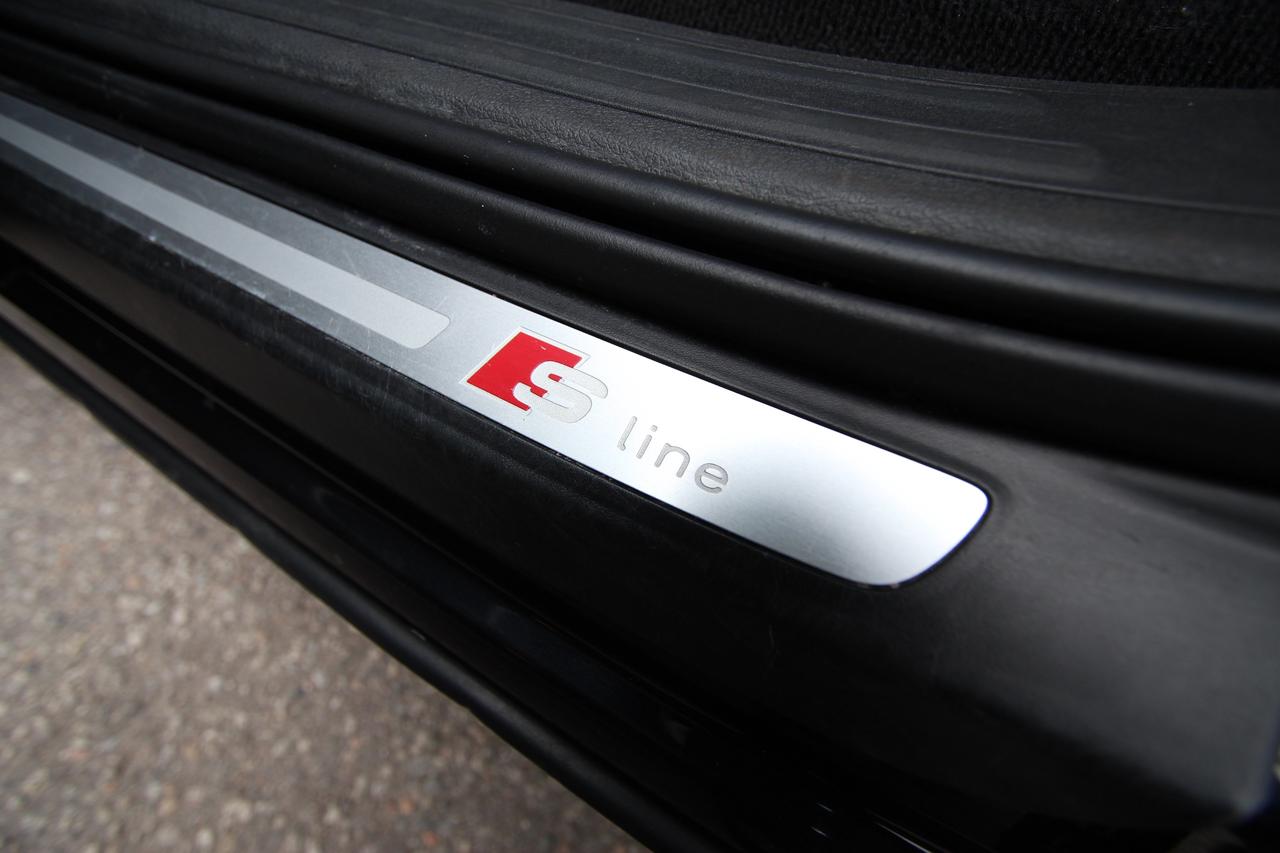 2010 Audi Q7 PRESTIGE S LINE - ACCIDENT FREE- 4.2 V8 Photo