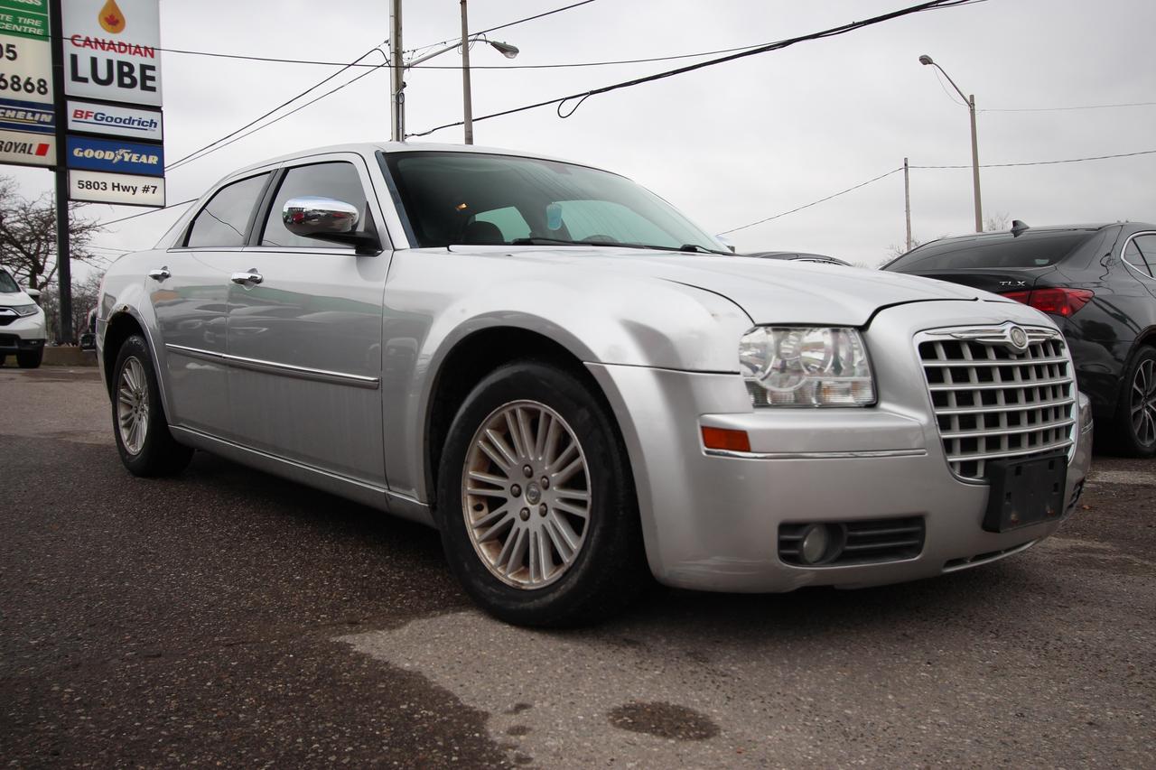2010 Chrysler 300 Touring V6 RWD -  AS IS SPECIAL Photo