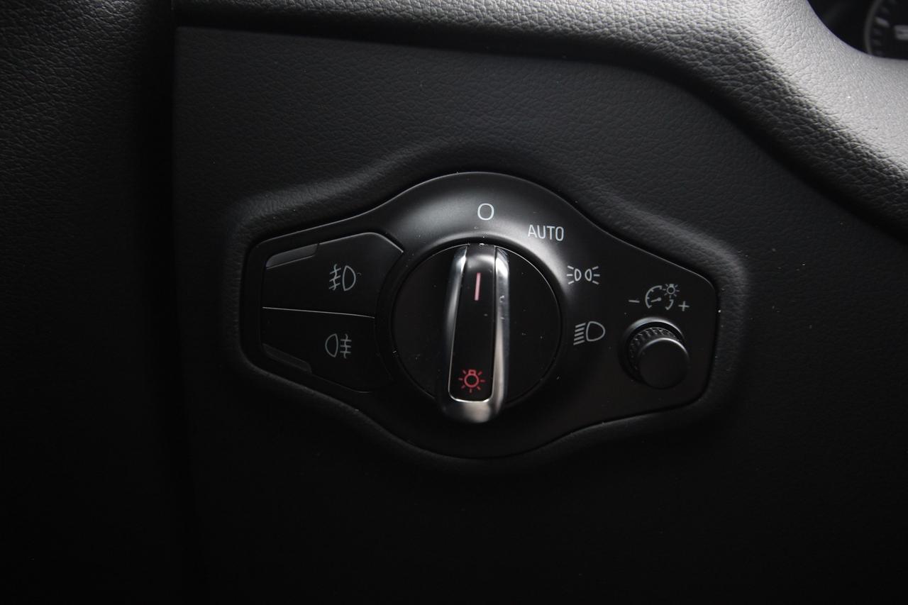 2017 Audi Q5 Premium - ACCIDENT FREE ONE OWNER NO ACCIDENTS Photo