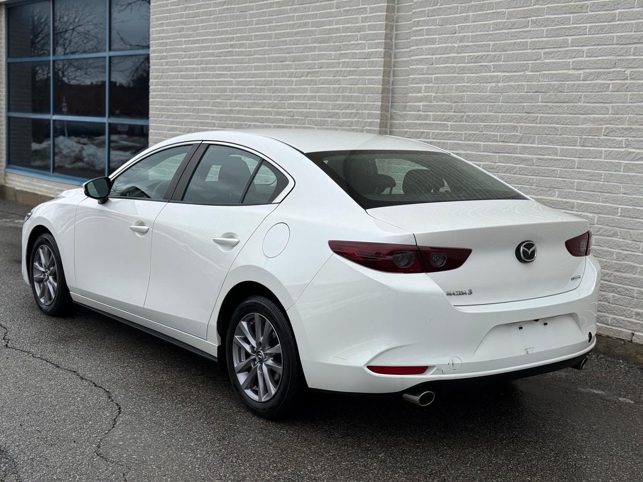 2021 Mazda MAZDA3 GX Photo3
