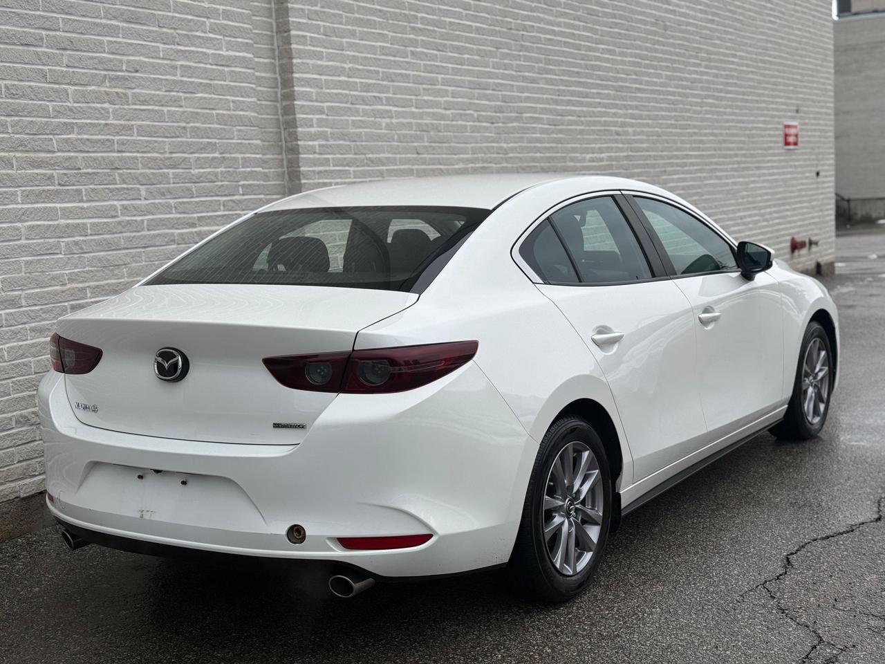 2021 Mazda MAZDA3 GX Photo