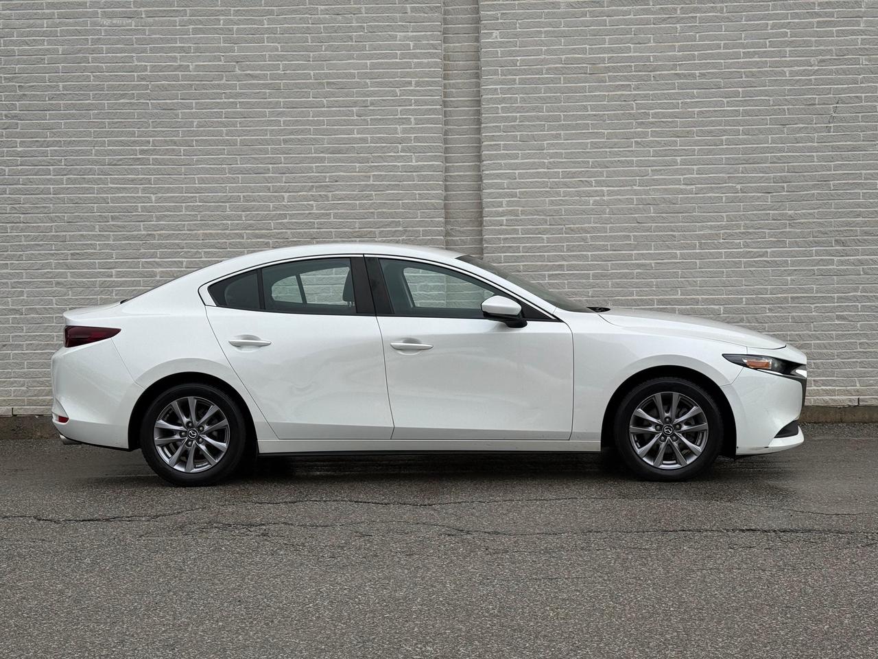 2021 Mazda MAZDA3 GX Photo