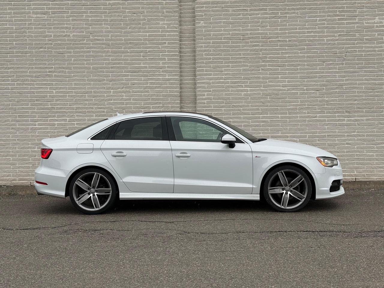2015 Audi A3 TECHNIK Photo