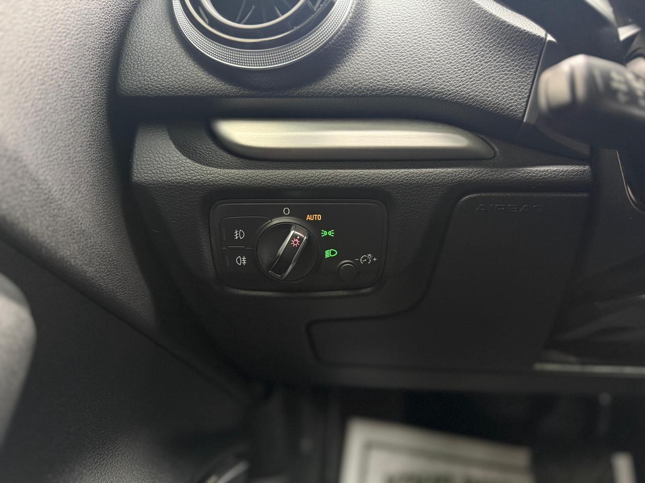 2015 Audi A3 TECHNIK Photo