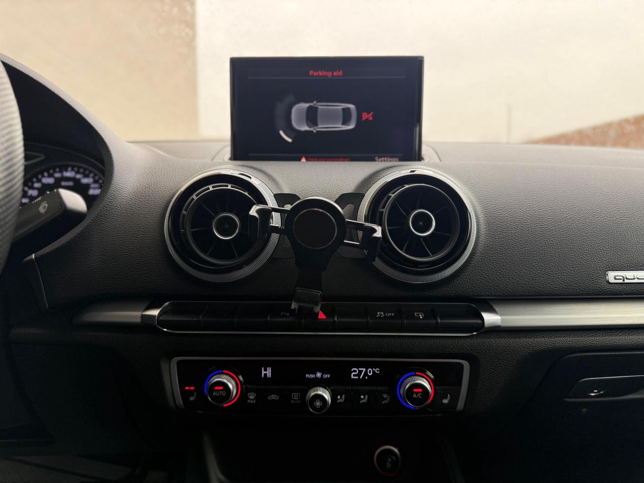 2015 Audi A3 TECHNIK Photo