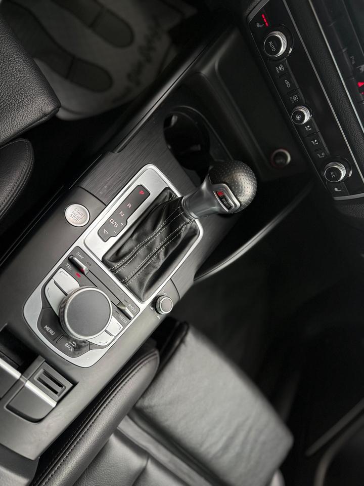 2015 Audi A3 TECHNIK Photo