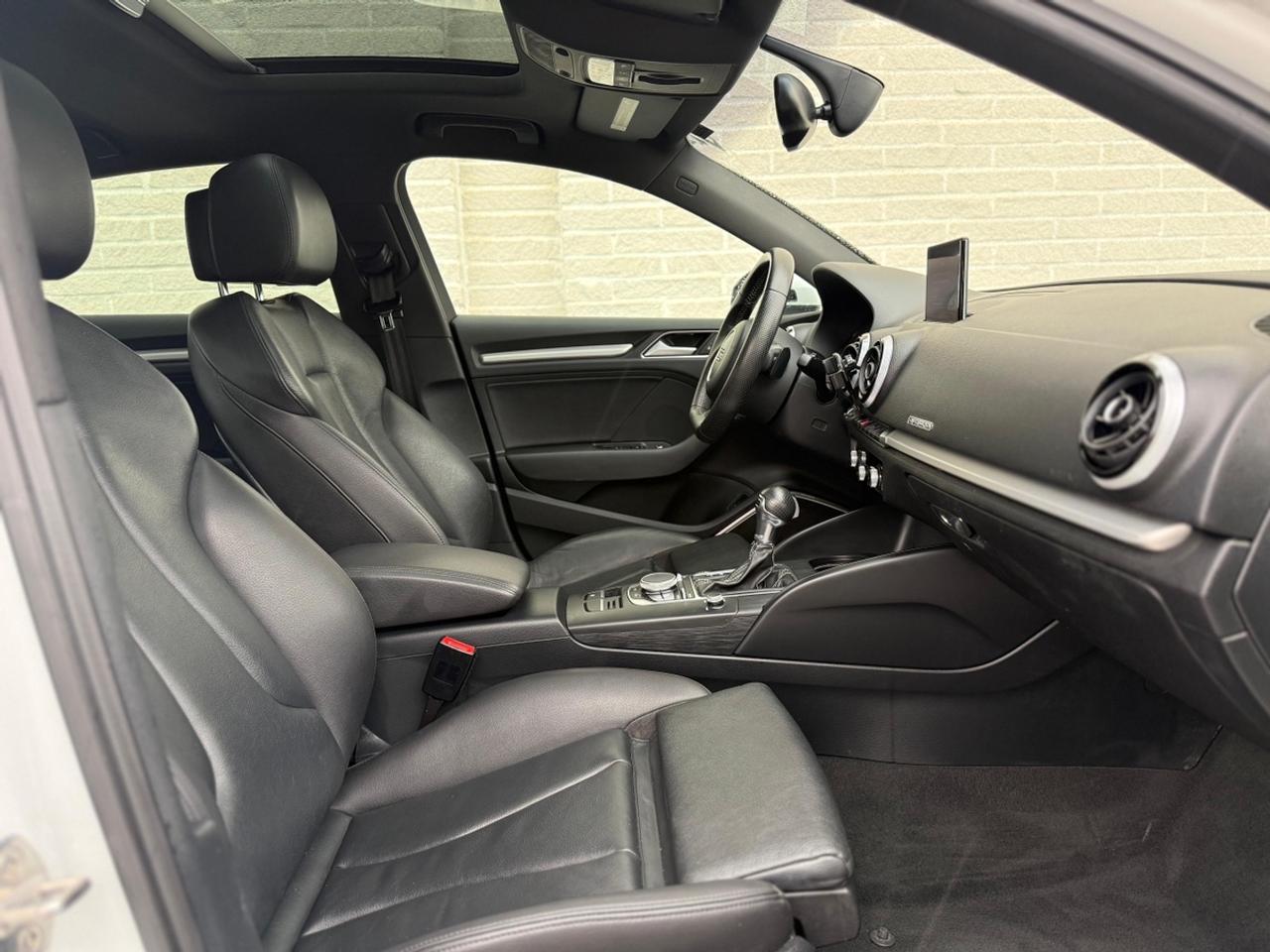 2015 Audi A3 TECHNIK Photo