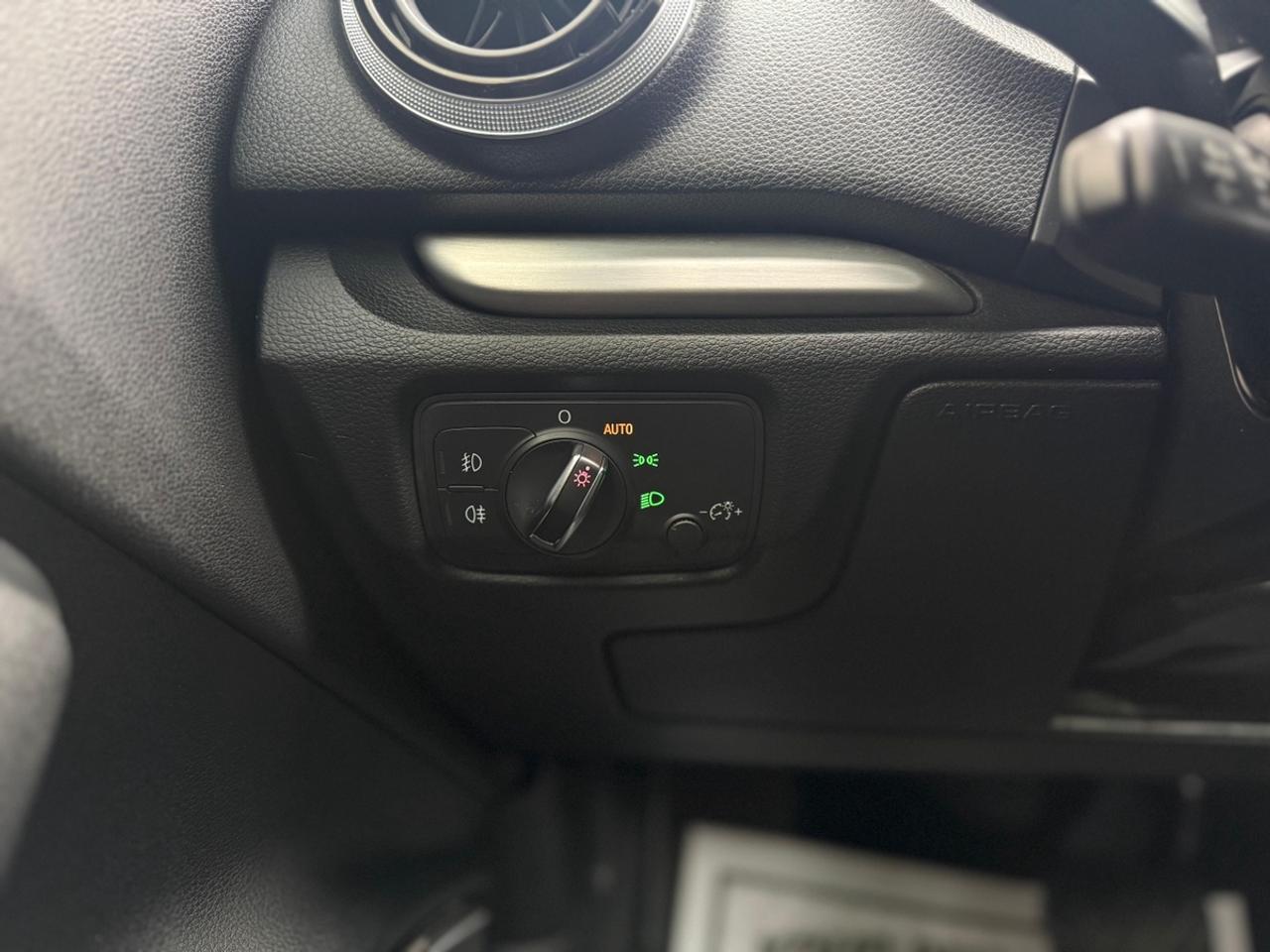 2015 Audi A3 TECHNIK Photo