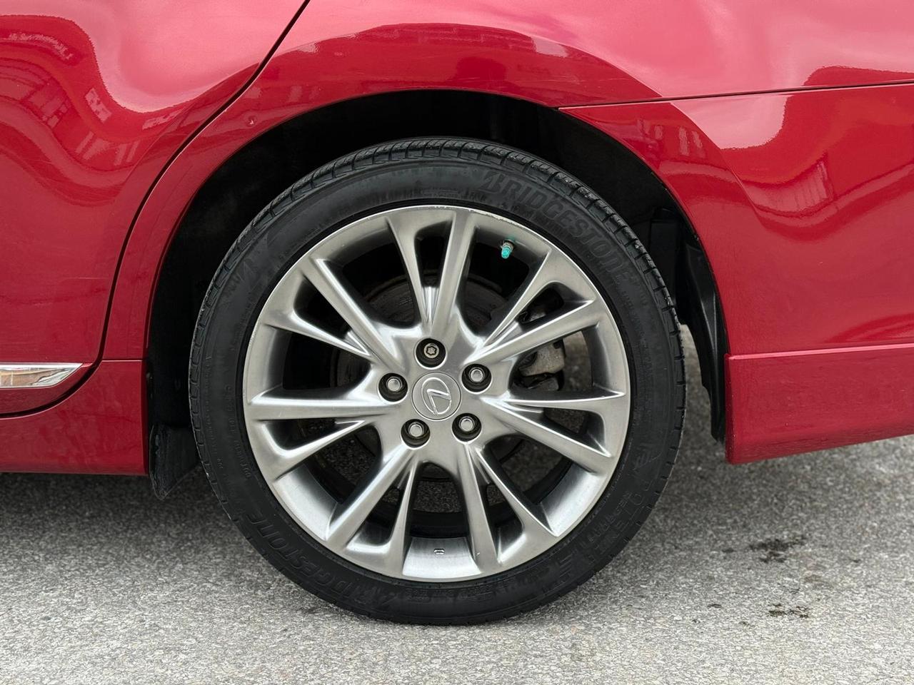2010 Lexus HS 250H Premium Photo