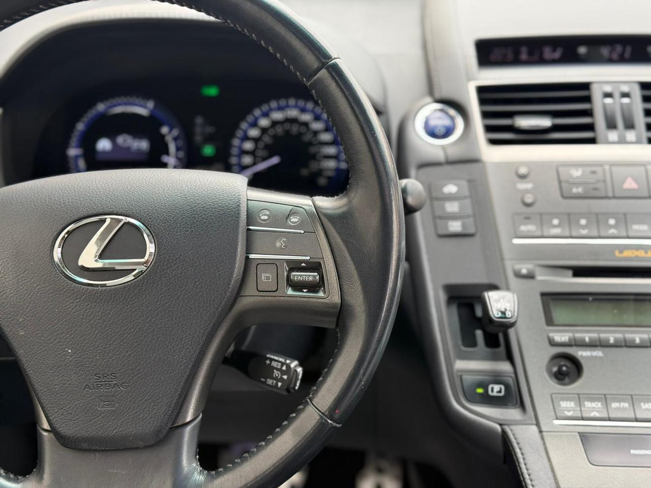 2010 Lexus HS 250H Premium Photo