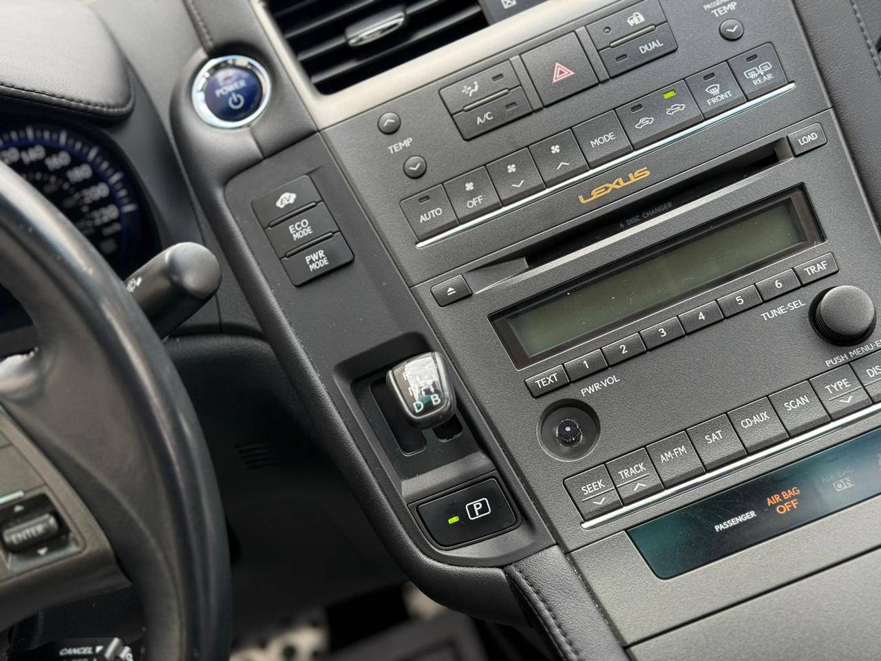 2010 Lexus HS 250H Premium Photo
