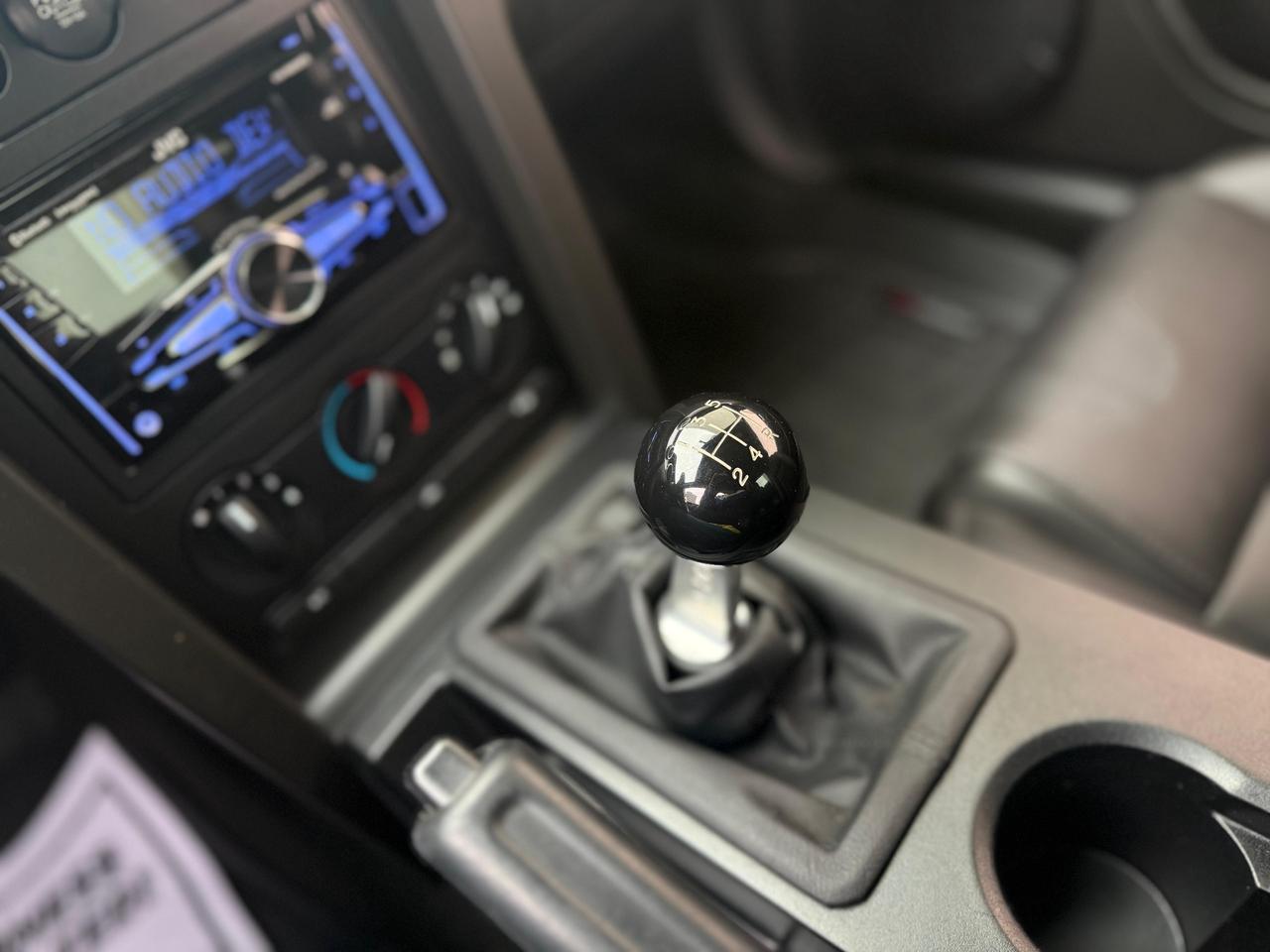 2005 Ford Mustang GT Photo