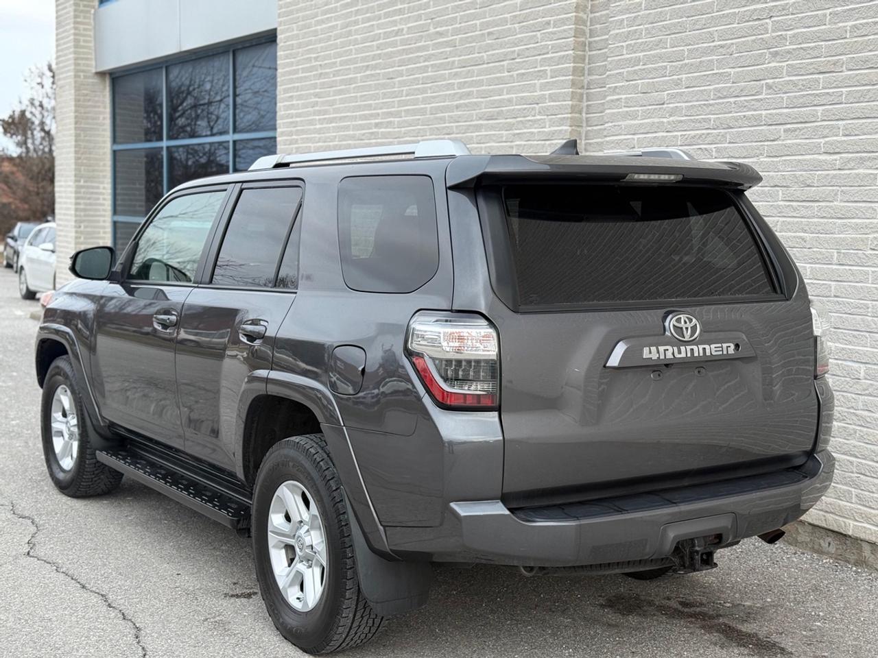 2016 Toyota 4Runner SR5 Photo